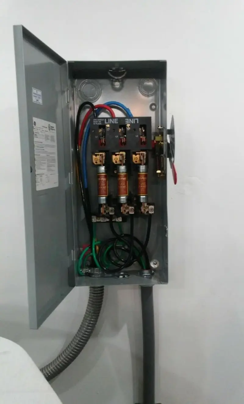 Three-phase disconnect switch installed for Electrical Wiring & Rewiring in Mayfield Heights
